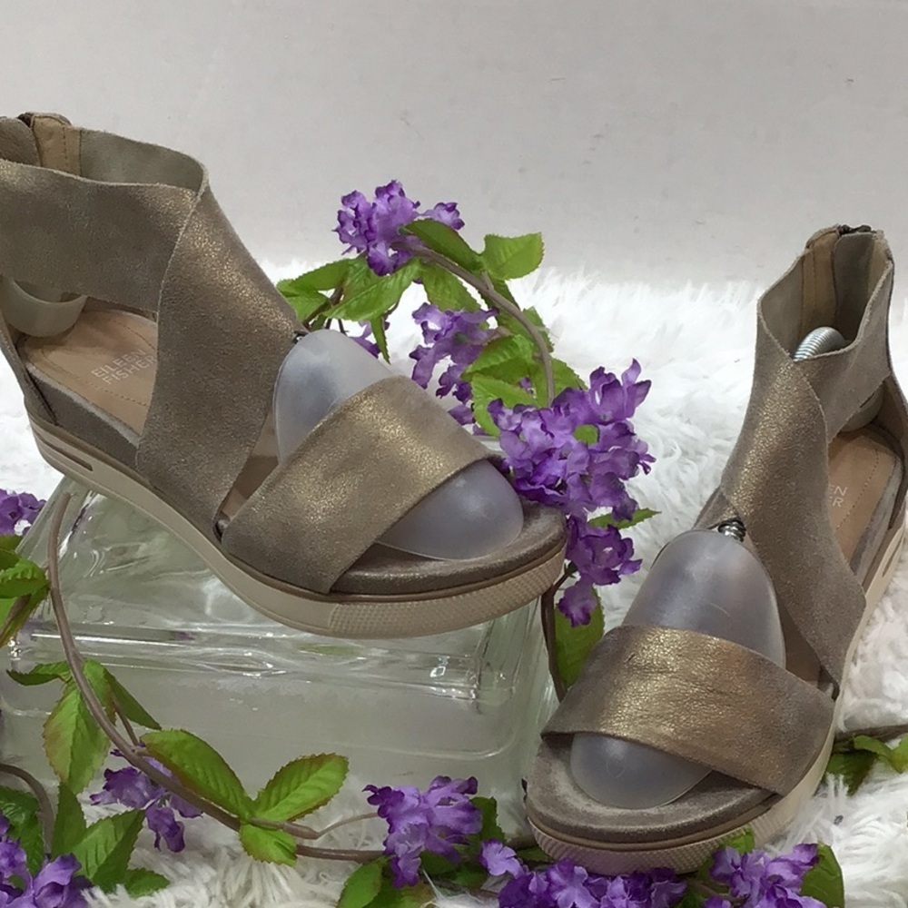 Eileen Fisher metallic tumbled leather sport sandals 7.5